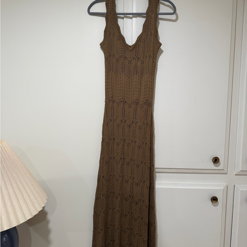 Chic Brown Sleeveless Midi Dress